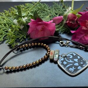 Silpada sterling  Silver and pearls,avalone and black pen shell Necklace